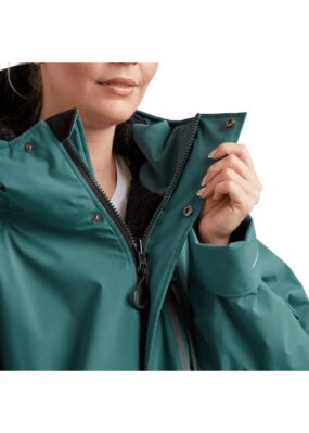 Red Alter Evo Changing Robe in Deep Teal collar